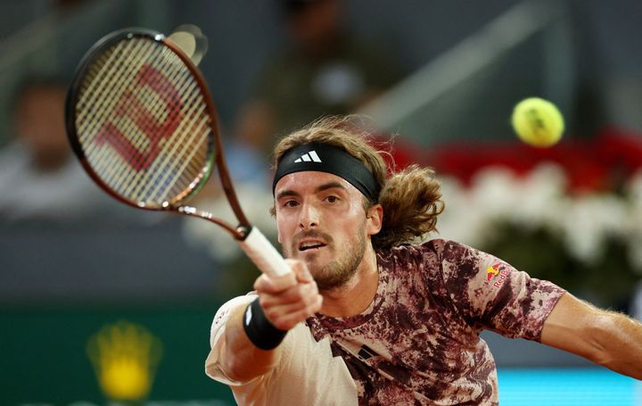 Tennis - Madrid Open - Park Manzanares, Madrid, Spain - May 2, 2023 Greece's Stefanos Tsitsipas in action during his round of 16 match against Spain's Bernabe Zapata Miralles REUTERS/Isabel Infantes