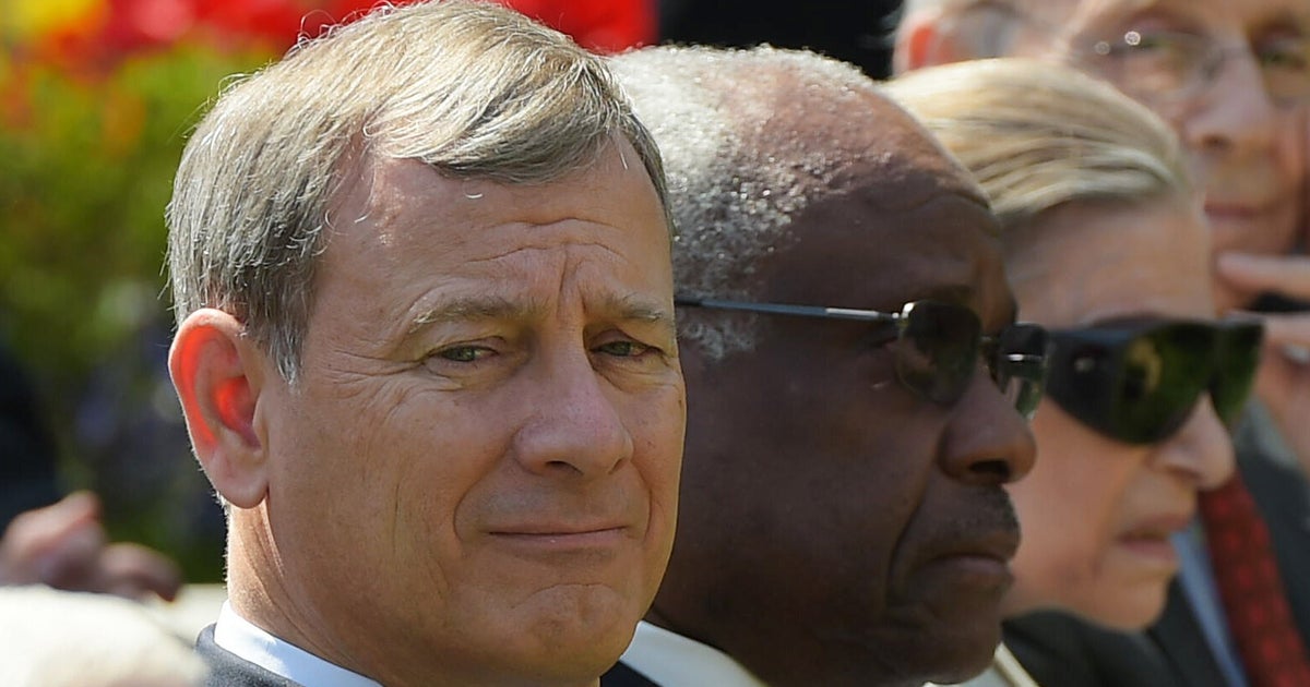 Democrats Say John Roberts’ Reputation Is ‘At Stake’ After Latest Clarence Thomas Revelation Democrats Say John Roberts’ Reputation Is ‘At Stake’ After Latest Clarence Thomas Revelation