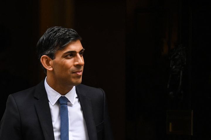 Britain's Prime Minister Rishi Sunak prepares to welcome New Zealand's Prime Minister Chris Hipkins for a meeting at Number 10 Downing Street in London on May 5, 2023. (Photo by Daniel LEAL / AFP) (Photo by DANIEL LEAL/AFP via Getty Images)