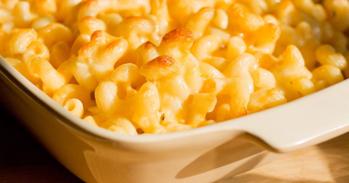 The Best Pasta Shapes For Perfect Mac And Cheese, According To Chefs