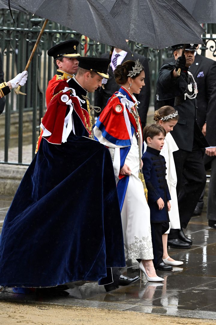 Prince William, Kate Middleton, Princess Charlotte and Prince Louis arrive at Westminster Abbey.