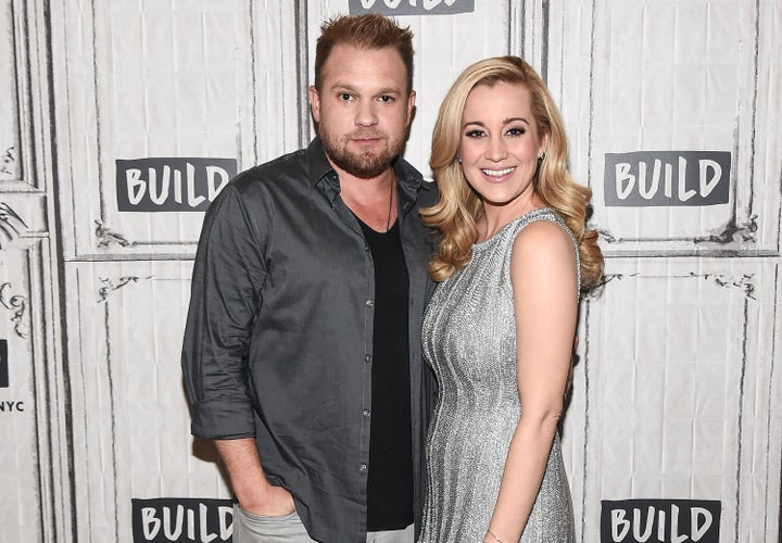 Jacobs (left) and Kellie Pickler in 2017.