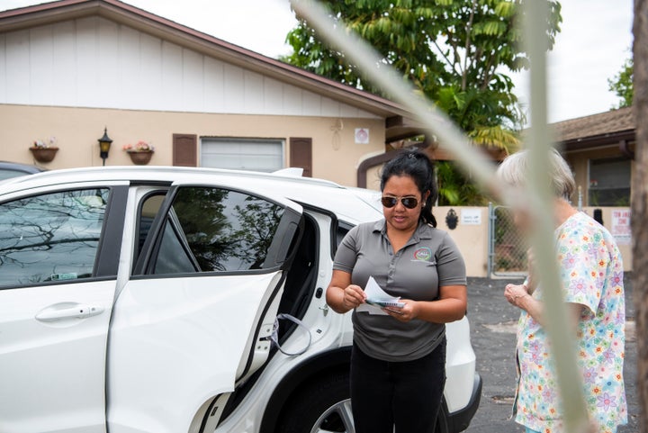 Community Assistance and Life Liaison (CALL) Navigator Nina Candongo helps a community member. Vera is working across the country to expand civilian-led crisis response teams like CALL, which responds to 911 calls related to mental health, homelessness, substance use and neighbor disputes in St. Petersburg, Florida.