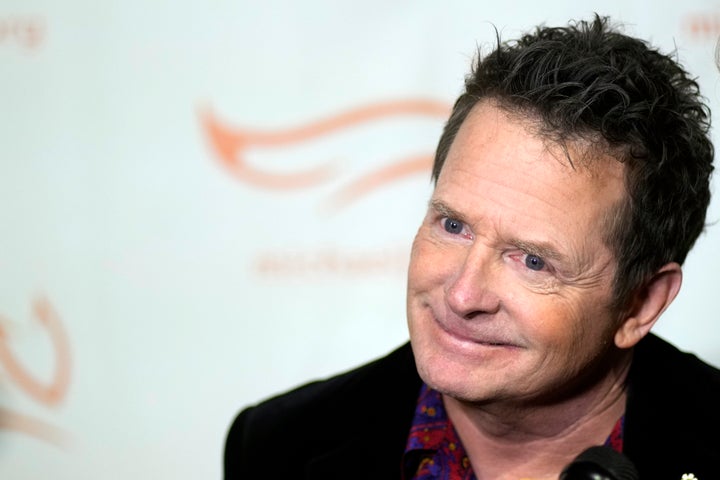 Michael J. Fox participa da gala da Michael J. Fox Foundation for Parkinson's Research na Cipriani South Street no sábado, 29 de outubro de 2022, em Nova York.