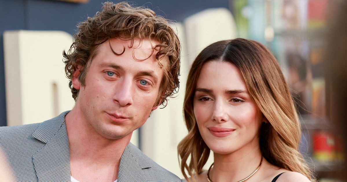 The Bear's Jeremy Allen White seems to be a fan as he reacts to