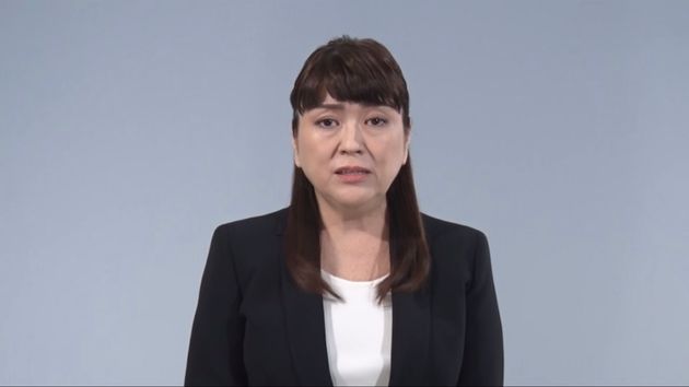 ジャニーズ事務所の公式ホームページに掲載した動画で謝罪する藤島ジュリー景子社長