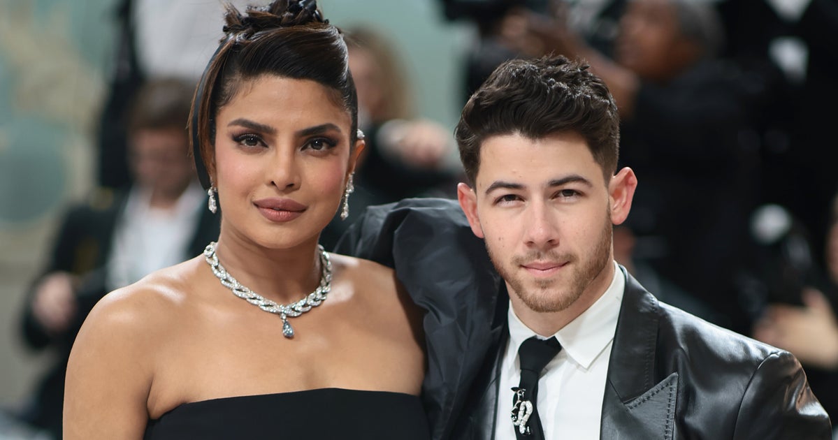 Nick Jonas memposting penghargaan manis untuk Priyanka Chopra di Hari Ibu