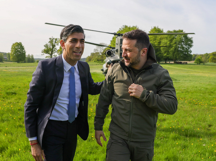 Rishi Sunak greeting Volodymyr Zelenskyy as he touches down in the UK