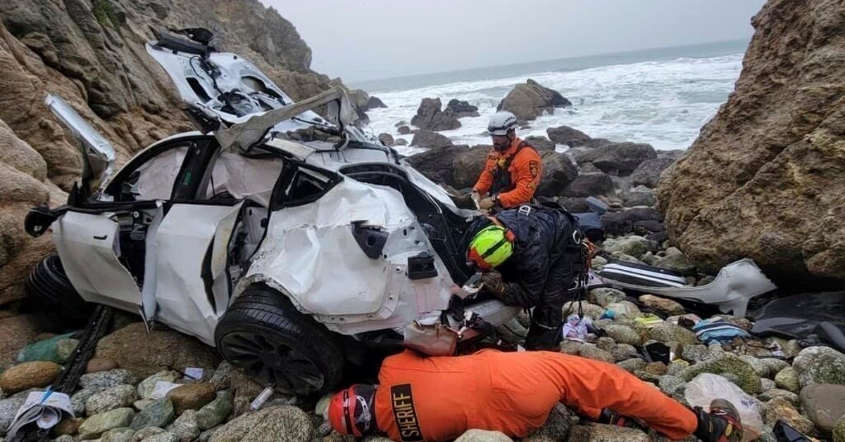 Radiologist's Wife Says He Intentionally Drove Family Off Cliff - Vimarsana News