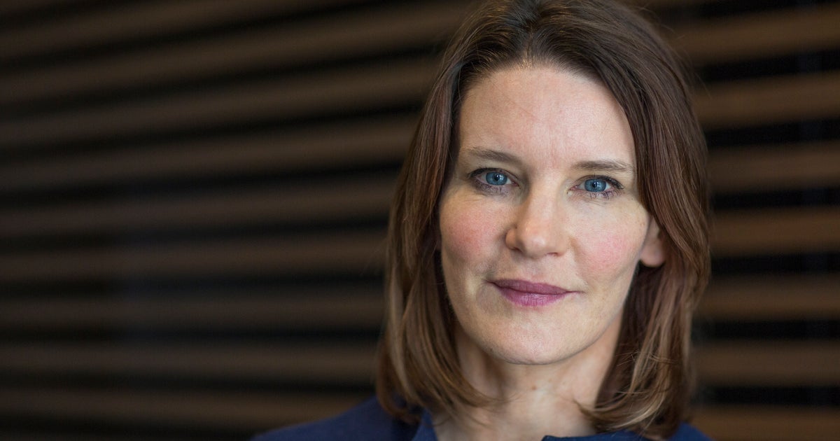 Susie Dent's Poll Reveals The Most Annoying English Phrases - Vimarsana News