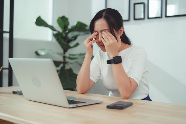 仕事中に眠くてたまらない...そんなとき、どうしてる？