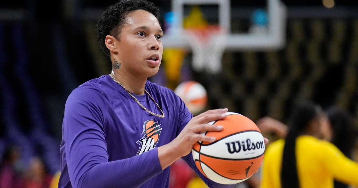Brittney Griner Returns To Her 1st Regular Season Game Since Russia Detainment