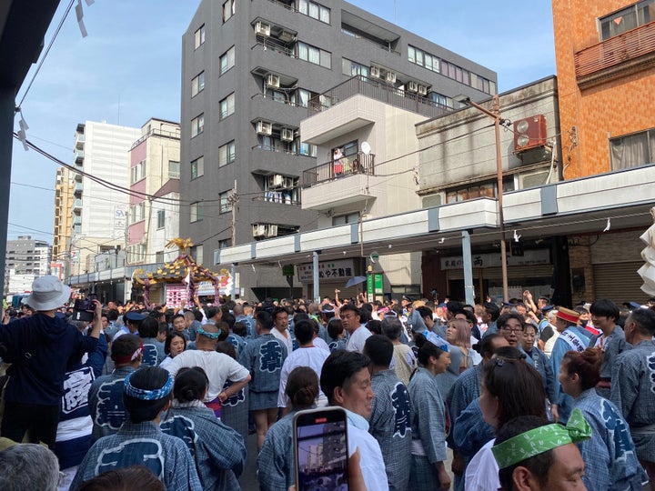 三社祭の様子