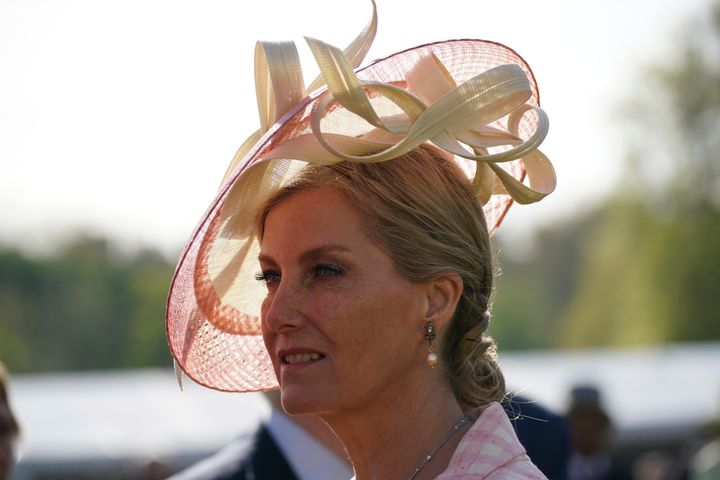 أعربت صوفي ، زوجة الأمير إدوارد ، عن تعازيها في وفاة هيلين هولاند ، التي أصيبت عند تقاطع طرق في غرب لندن في 10 مايو.
