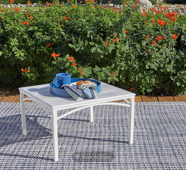 The Best Outdoor Rugs for Patios, According to Interior Designers