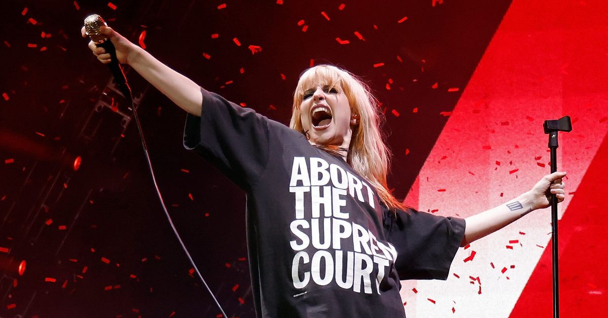 Paramore’s Hayley Williams Has A Message For DeSantis Supporters