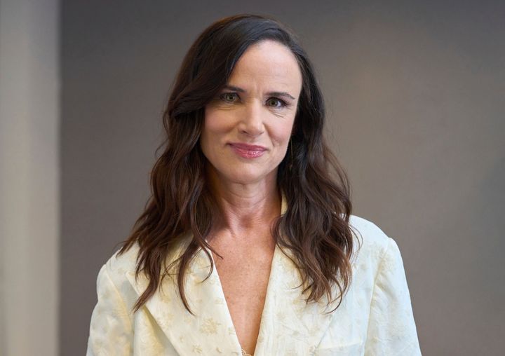 Juliette Lewis Pays Tribute To Yellowjackets After Season 2 Finale ...