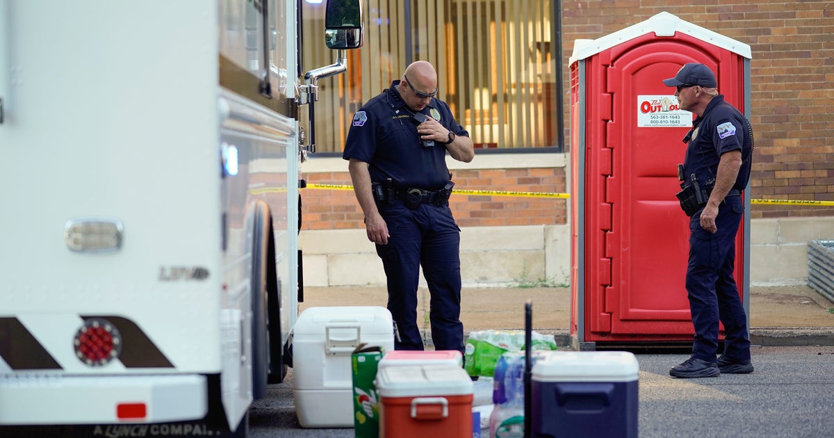 Iowa Apartment Collapse 3 Unaccounted For HuffPost Latest News