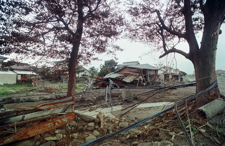 土石流で押しつぶされた家屋＝1991年9月4日、長崎県島原市