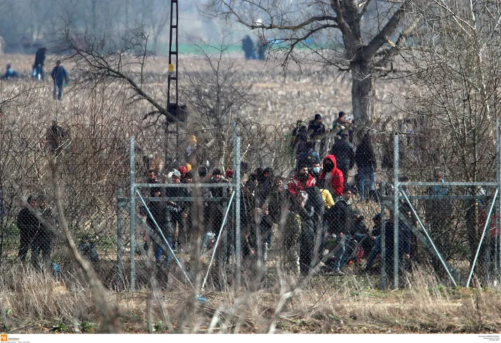 Επιφυλακή στον Έβρο: Νέα κινητικότητα μεταναστών, σε επικοινωνία με την Τουρκία η Αθήνα