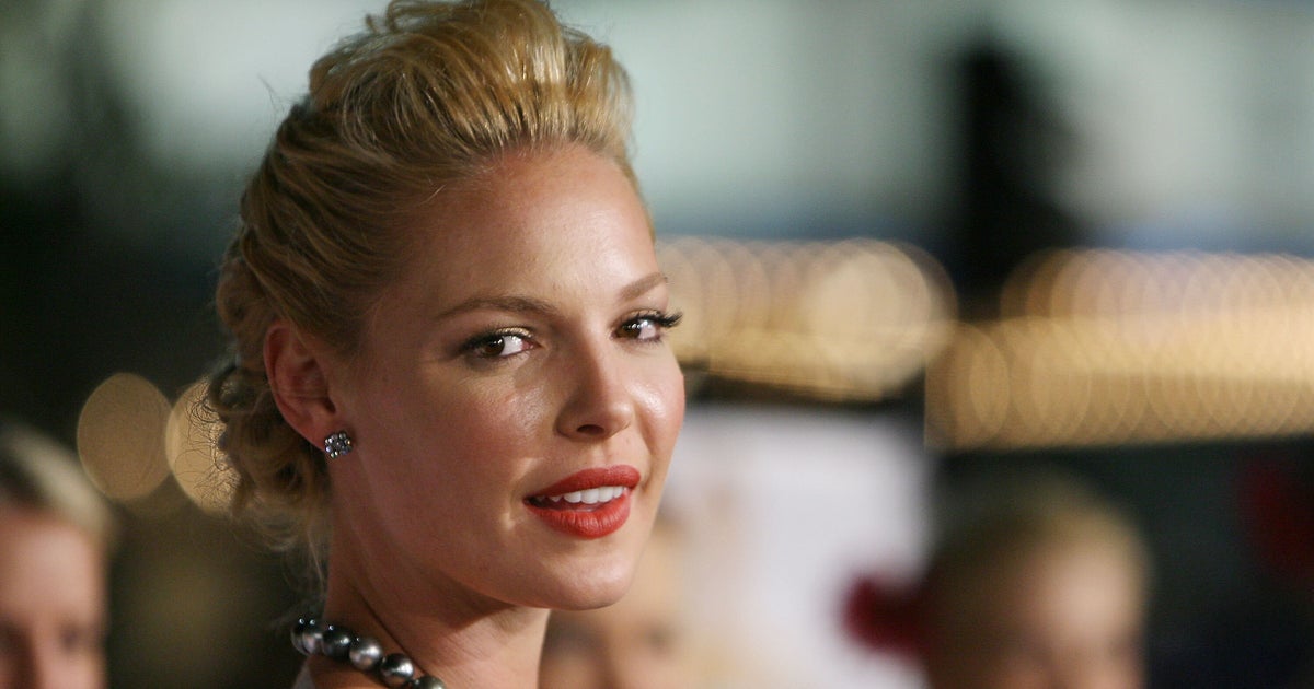 Katherine Heigl dit qu’elle se sent “à l’aise” d’être la méchante