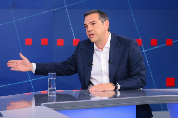 Συνέντευξη του προέδρου του ΣΥΡΙΖΑ - Προοδευτική Συμμαχία, Αλέξη Τσίπρα, στον δελτίο ειδήσεων του τηλεοπτικού σταθμού ΣΚΑΪ και τη δημοσιογράφο Σία Κοσιώνη, Πέμπτη 8 Ιουνίου 2023. (ΓΡΑΦΕΙΟ ΤΥΠΟΥ ΣΥΡΙΖΑ/EUROKINISSI)