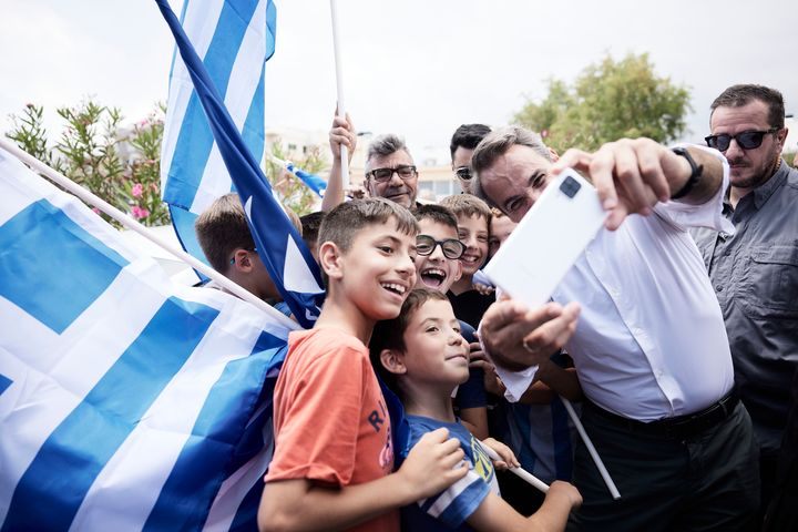 Δεν μπορεί να υπάρξει περιοδεία χωρίς αίτημα για μία σέλφι