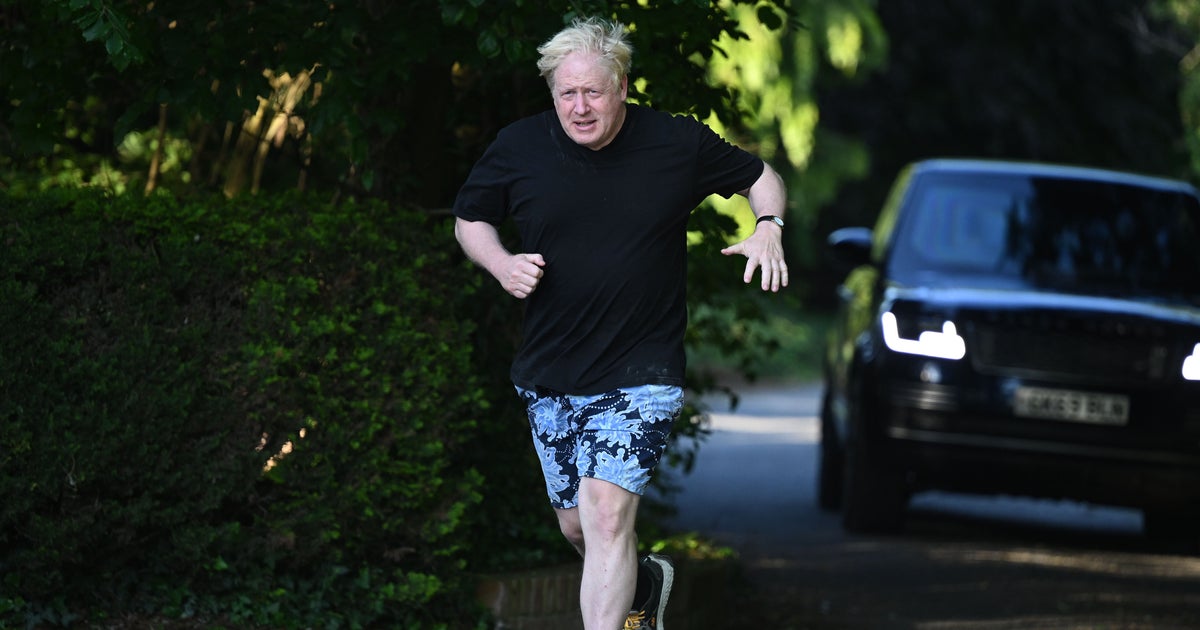 Boris Johnson's First Daily Mail Column Is About 'Fridge Raids For