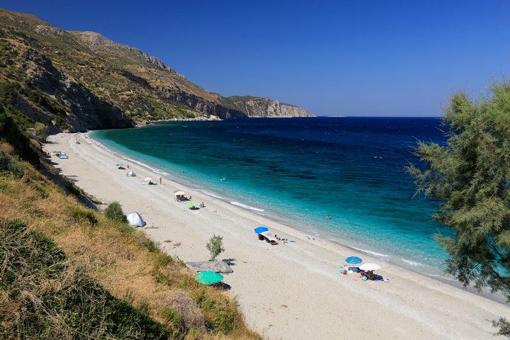 Παραλία Κορασίδα, χωριό Αχλαδερή. 