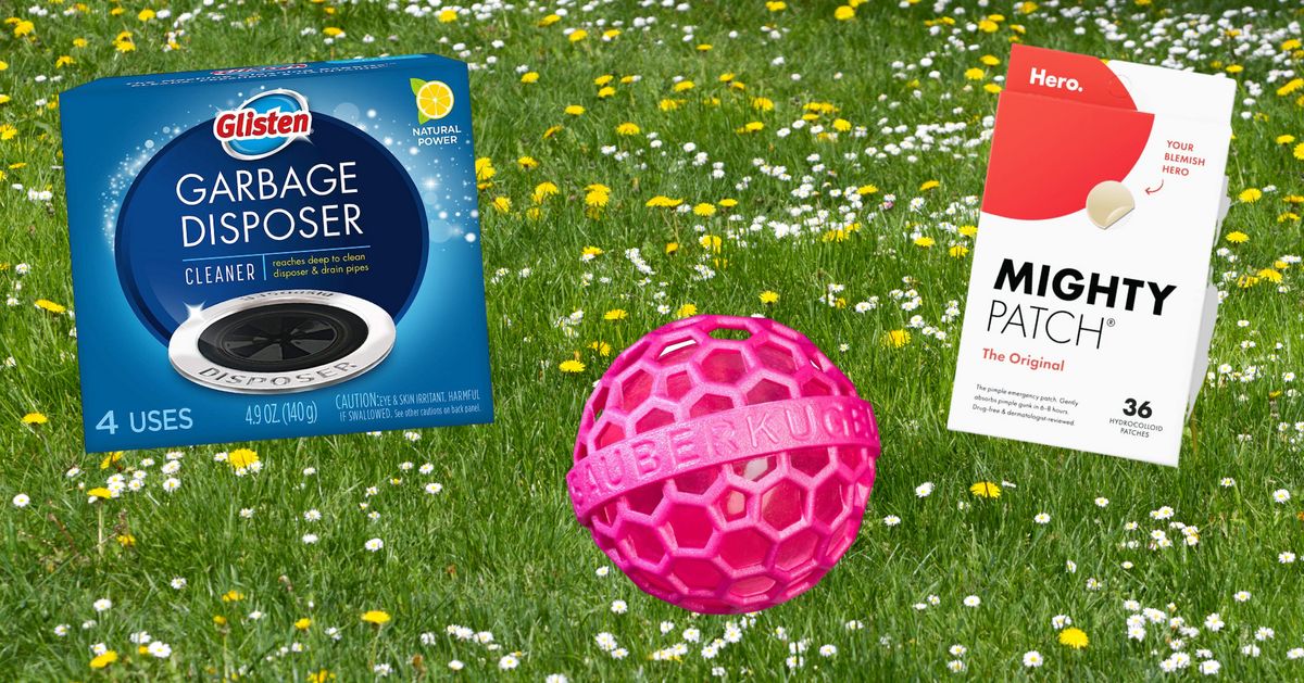 Reviewers Swear By This Genius Ball To Keep Their Bag Dirt-Free