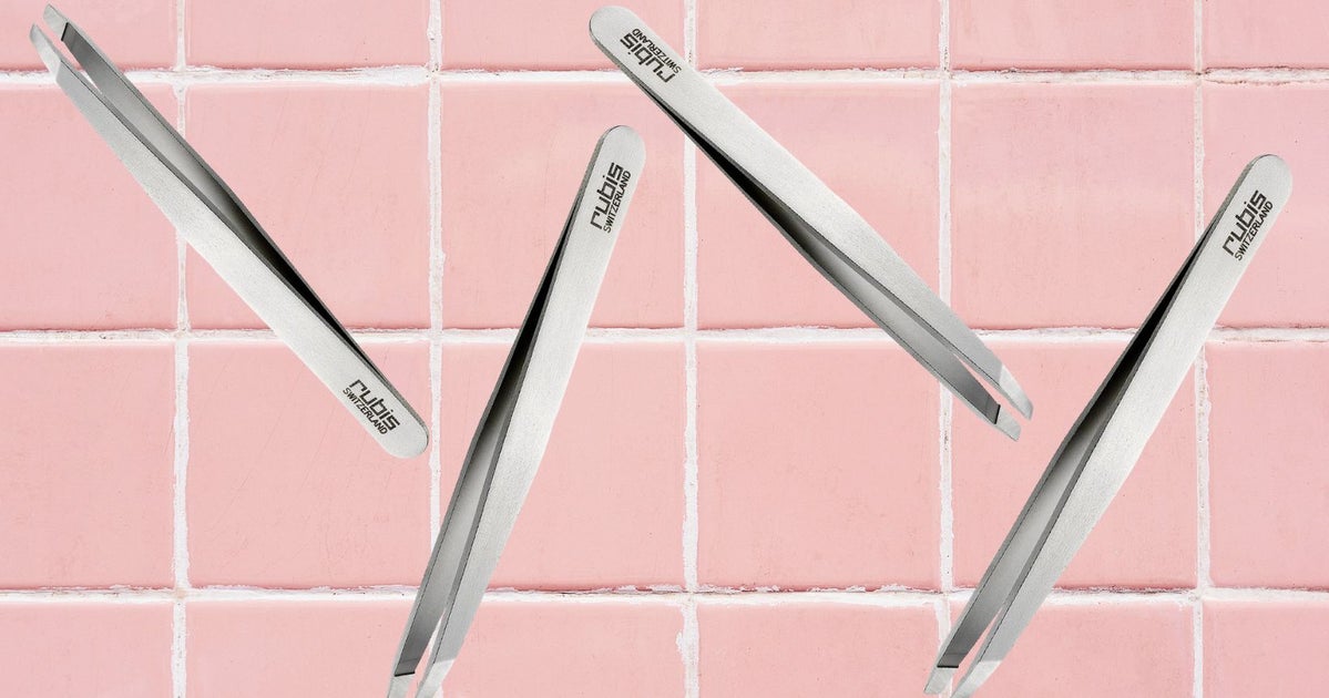 A Professional Waxer Says These Are The Only Tweezers Worth Buying
