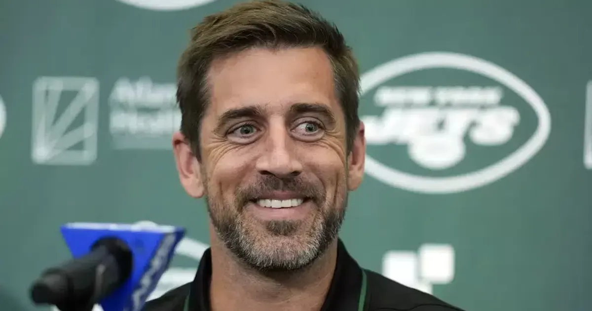 Aaron Rodgers Opens Up About Use of Psychedelics, Mental Health