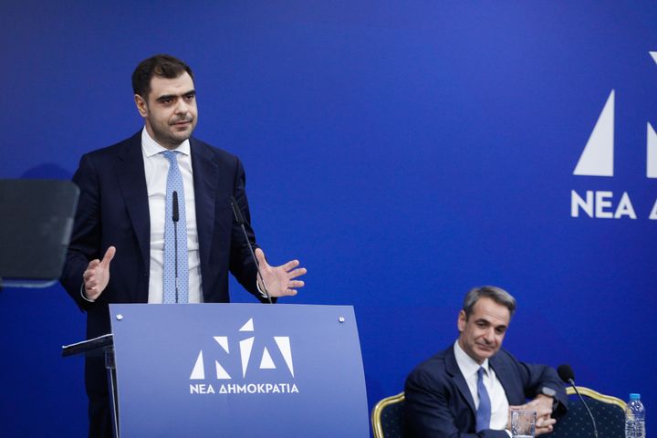 Παύλος Μαρινάκης - Ομιλία υπό το βλέμμα του πρωθυπουργού Κυριάκου Μητσοτάκη στην συνεδρίαση της Πολιτικής Επιτροπής της Νέας Δημοκρατίας, Δευτέρα 14 Νοεμβρίου 2022. (ΓΙΩΡΓΟΣ ΚΟΝΤΑΡΙΝΗΣ/EUROKINISSI)