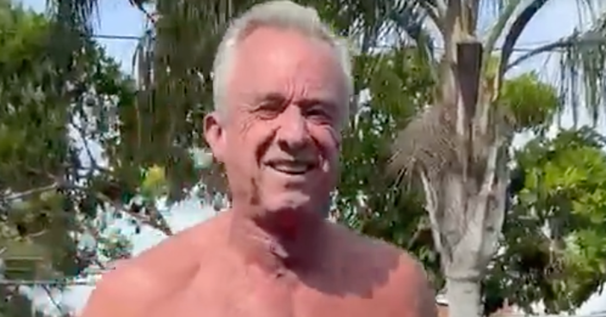 Twitter Is Buzzing About Robert F Kennedy Jr s Shirtless Videos twitter-is-buzzing-about-robert-f-kennedy-jr-s-shirtless-videos