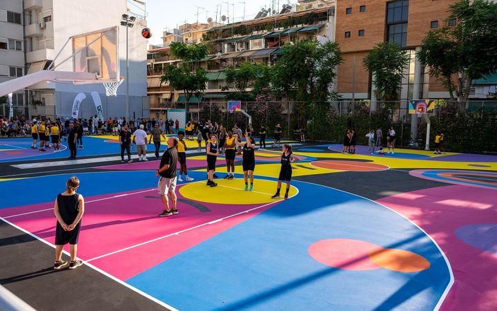 Από τα δύο, προσφάτως ανακαινισμένα, γήπεδα μπάσκετ του Δήμου Αθηναίων