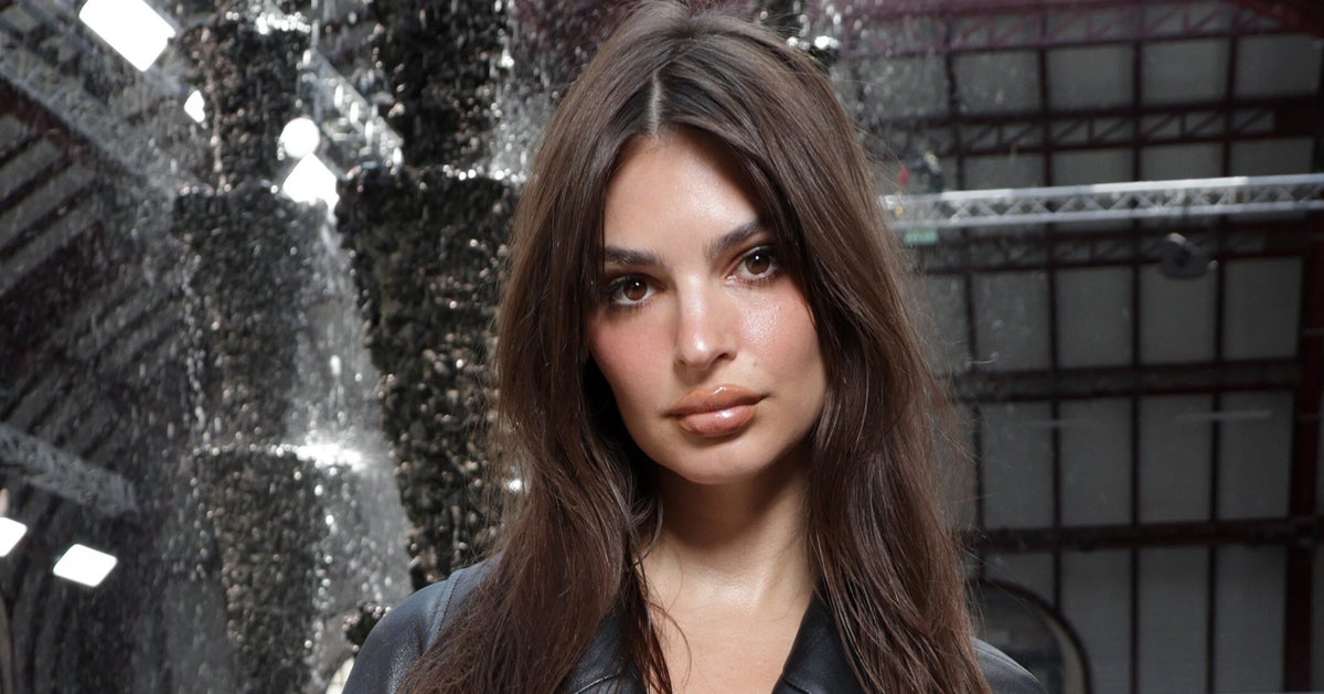 Emily Ratajkowski Goes 'Naked' Underneath A Trench Coat At Paris