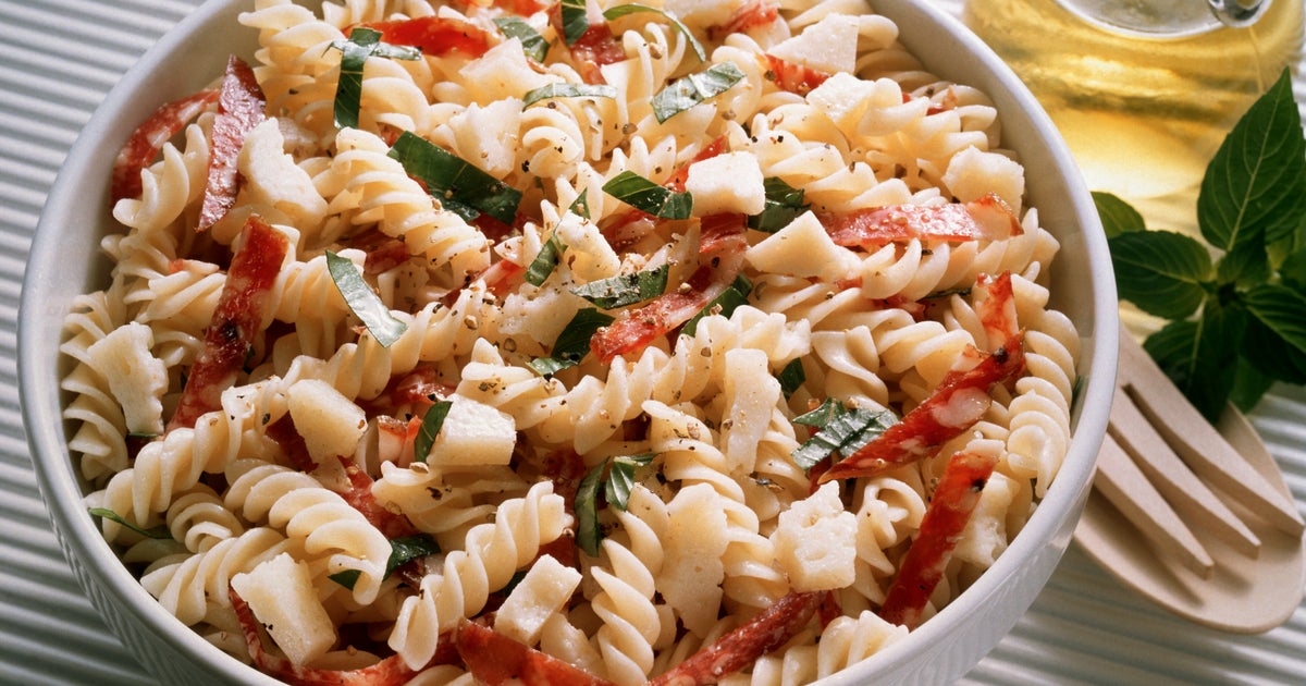 Common Reasons Your Pasta Salad Sucks, And How To Fix It