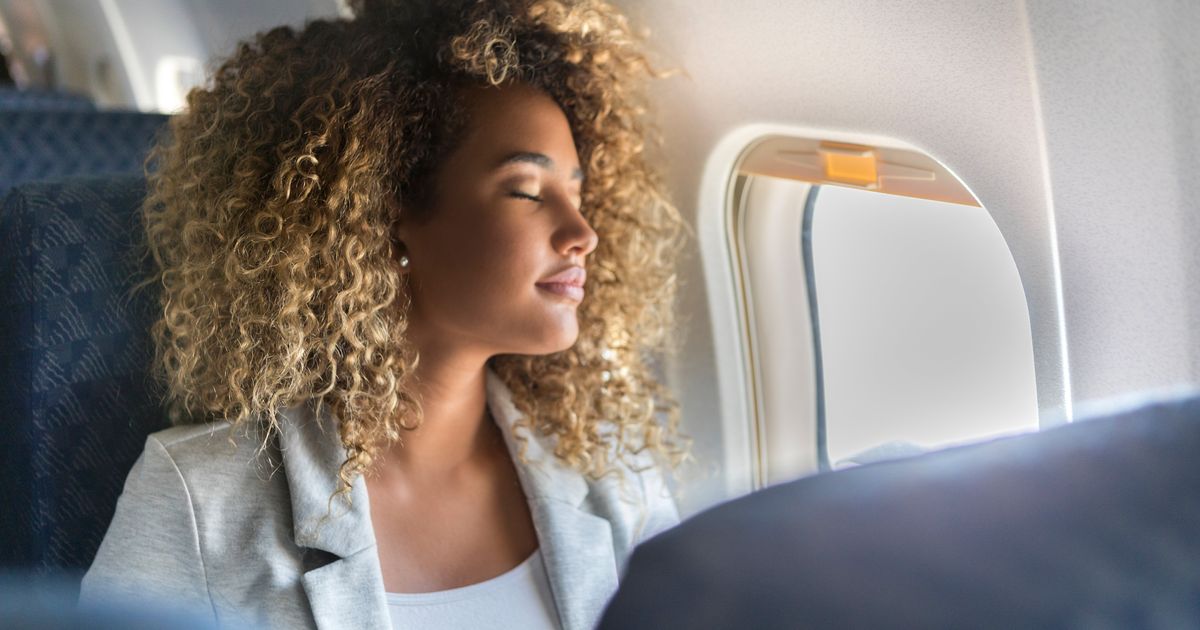 Why You Need To Be Extra Careful If You’re Sitting In A Window Seat On A Plane