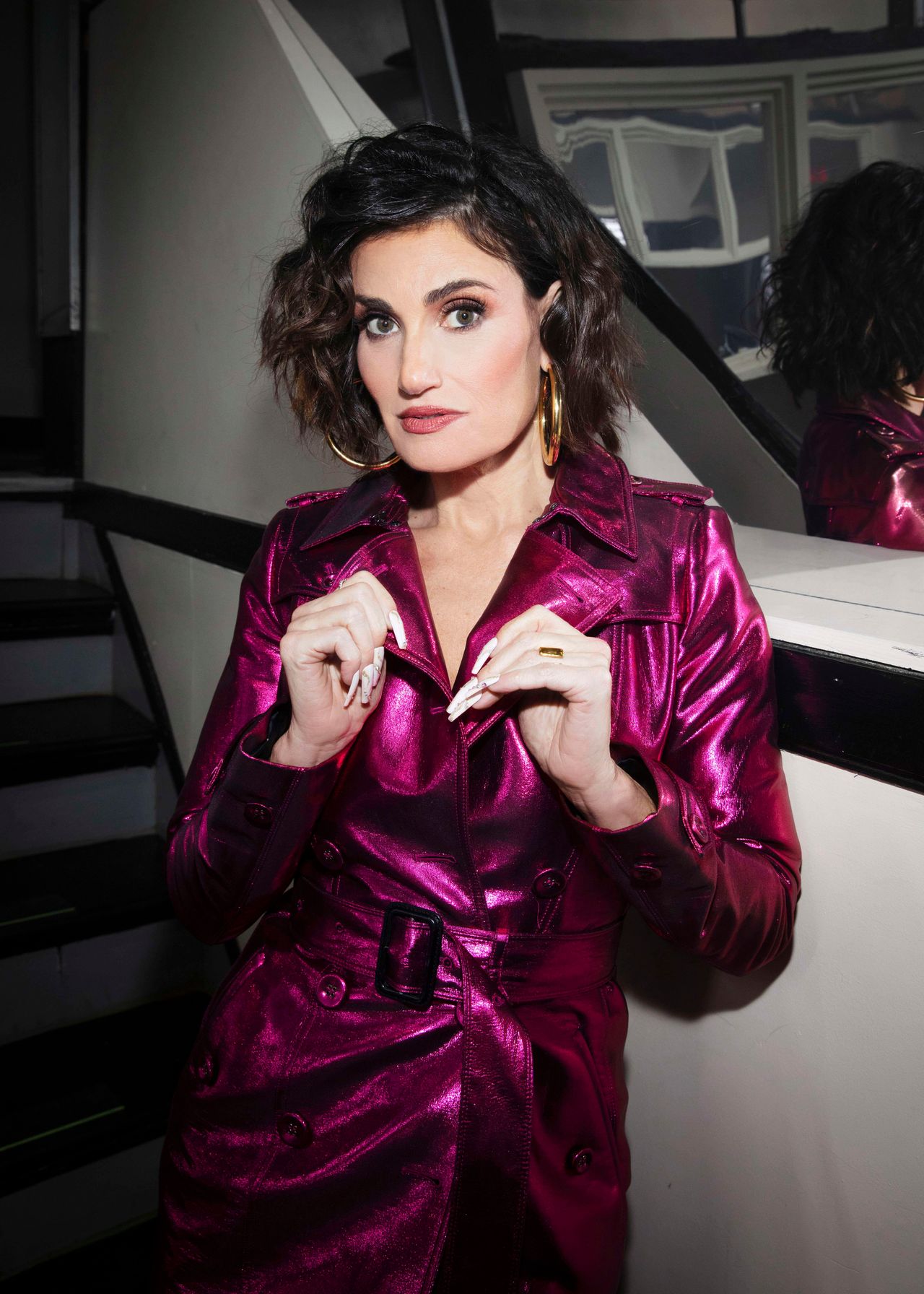 Idina behind the scenes of her new video