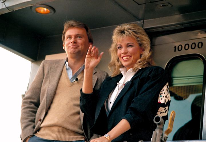 Pat Sajak and Vanna White prepare to leave Miami aboard The Wheel Of Fortune Express in 1987.