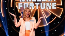 Vanna White Threatens To Quit ‘Wheel’ If She Doesn’t Get Hefty Raise: Report