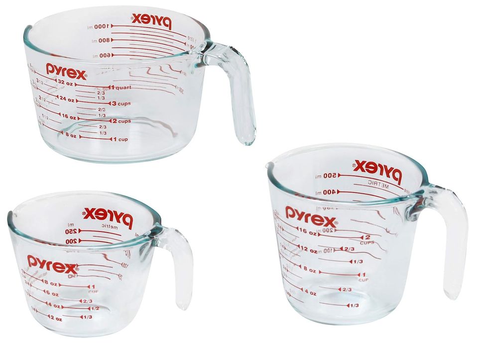 Pyrex three-piece glass measuring cup set (15% off)