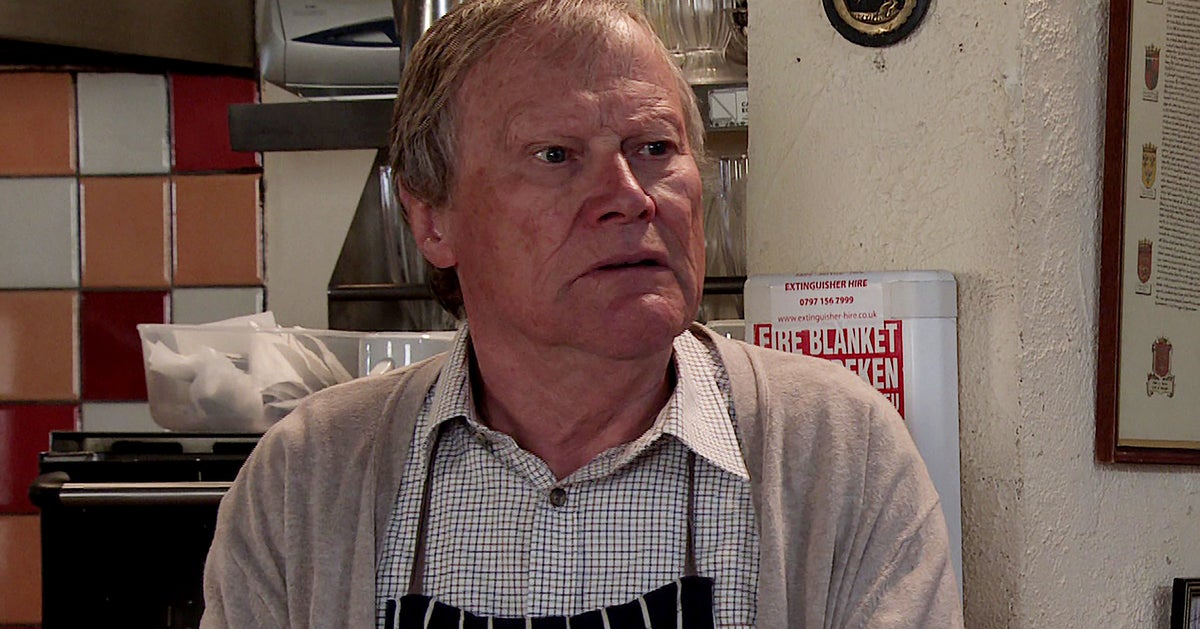 Roy's Rrolles Coronation Street Hit By Inflation As Roy’s Rolls' Prices Skyrocket ...