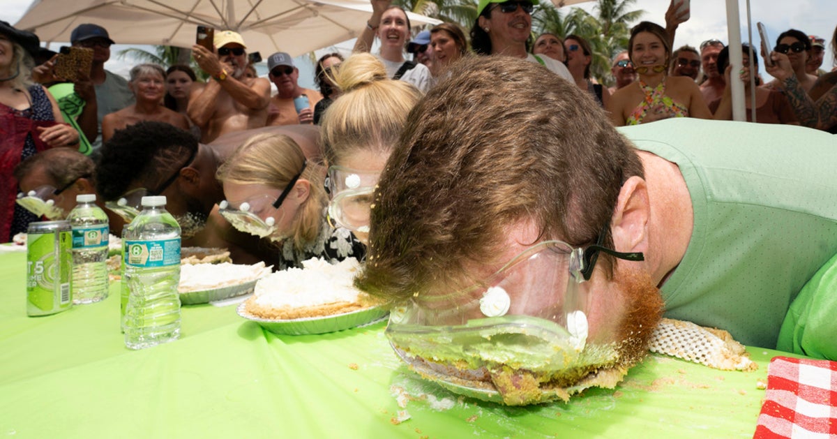Iowa Man Tastes Sweet Victory In Key Lime Pie Eating Championship Iowa Man Tastes Sweet Victory In Key Lime Pie Eating Championship