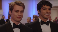 2 Men Choose Between Love And Duty In ‘Red, White & Royal Blue’ Trailer
