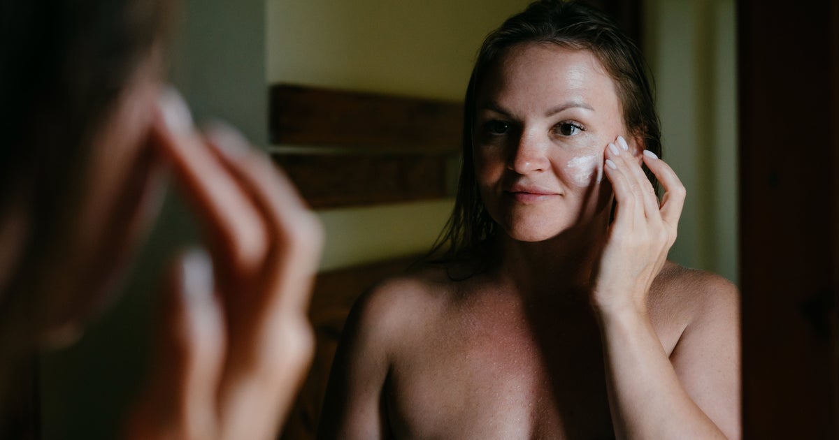 The One Thing You Should Always Check Before Using Sun Screen - Vimarsana News