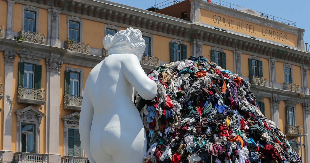 Italian Artist’s Iconic Work Destroyed by Vandals in Naples Italian Artist’s Iconic Work Destroyed by Vandals in Naples