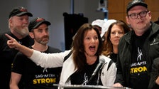 Fran Drescher Dresses Down Bob Iger For ‘Positively Tone Deaf’ Comments About Strikes Fran Drescher Dresses Down Bob Iger For ‘Positively Tone Deaf’ Comments About Strikes