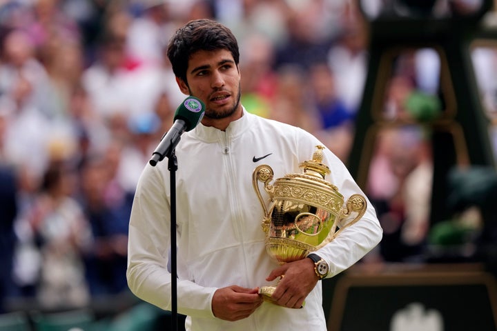 Carlos Alcaraz beats Novak Djokovic in 5 sets to win Wimbledon for a second  Grand Slam trophy