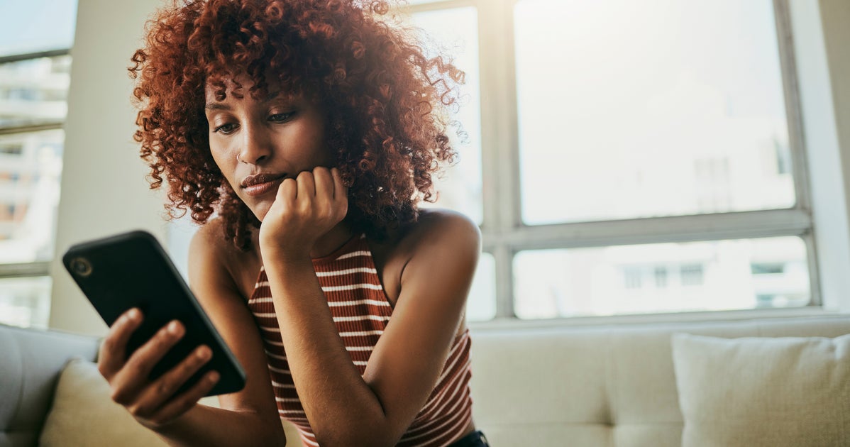 Research Reveals How Many Tinder Users Are In Relationships - Vimarsana News